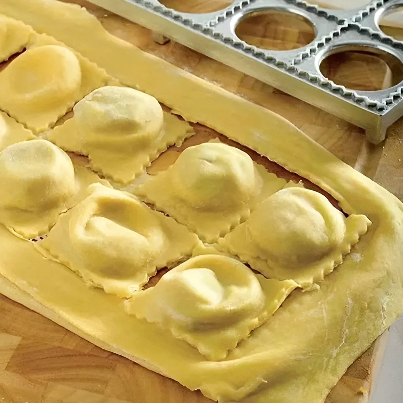Dumpling Mold 12 Holes Ravioli - Gaming Kitchen Accessories ulasan dan harga